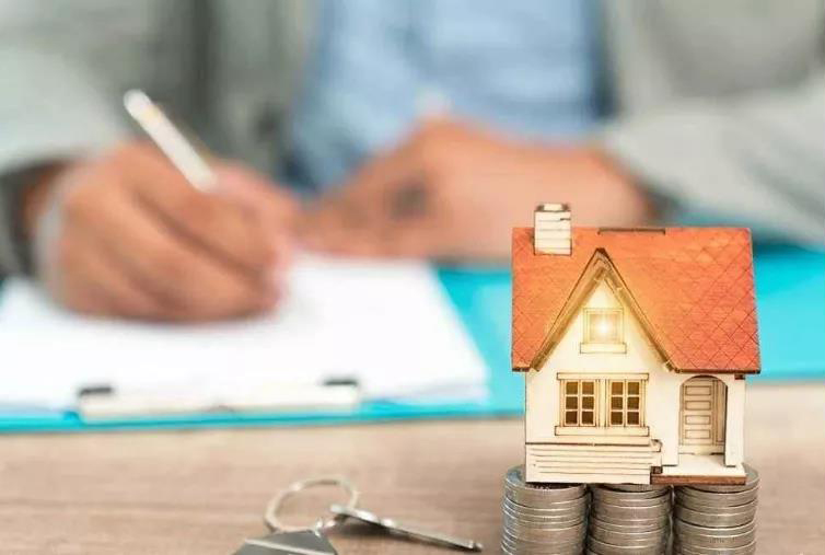 农商行做房产抵押贷款容易吗，农商银行房产证抵押贷款要哪些手续